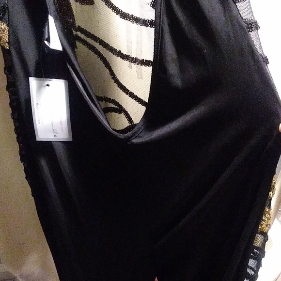 36'',28'',38''Talk about Sexy! Black & Gold Sequined Jumpsuit - Picture 8 of 15